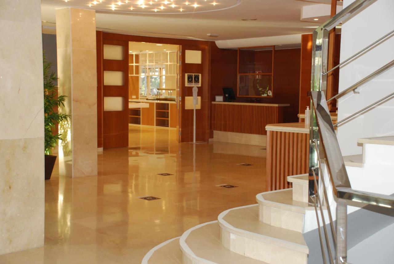 Hotel Los Robles Gandía Exterior photo